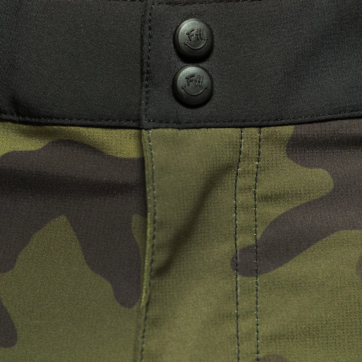 Crossline 2.0 Short - Camo - Image 5
